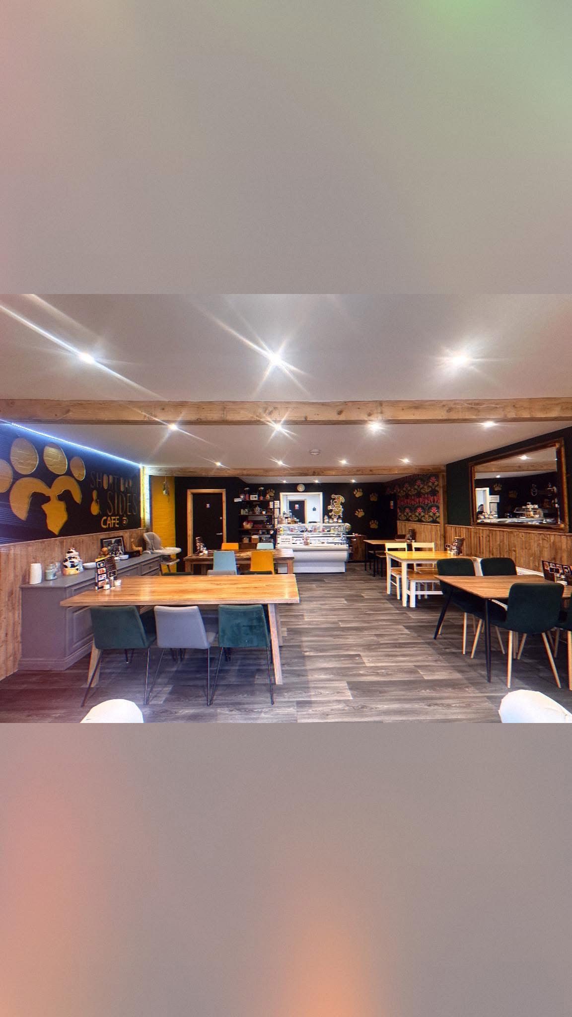 Short Bark & Sides Cafe