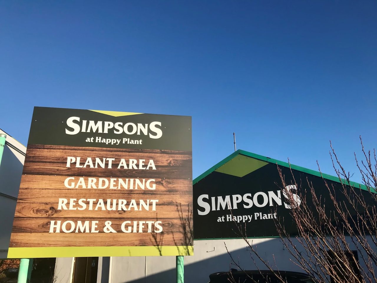 Simpsons At Happy Plant
