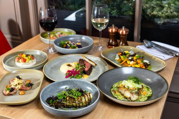 Six Clerks Restaurant and Wine Bar