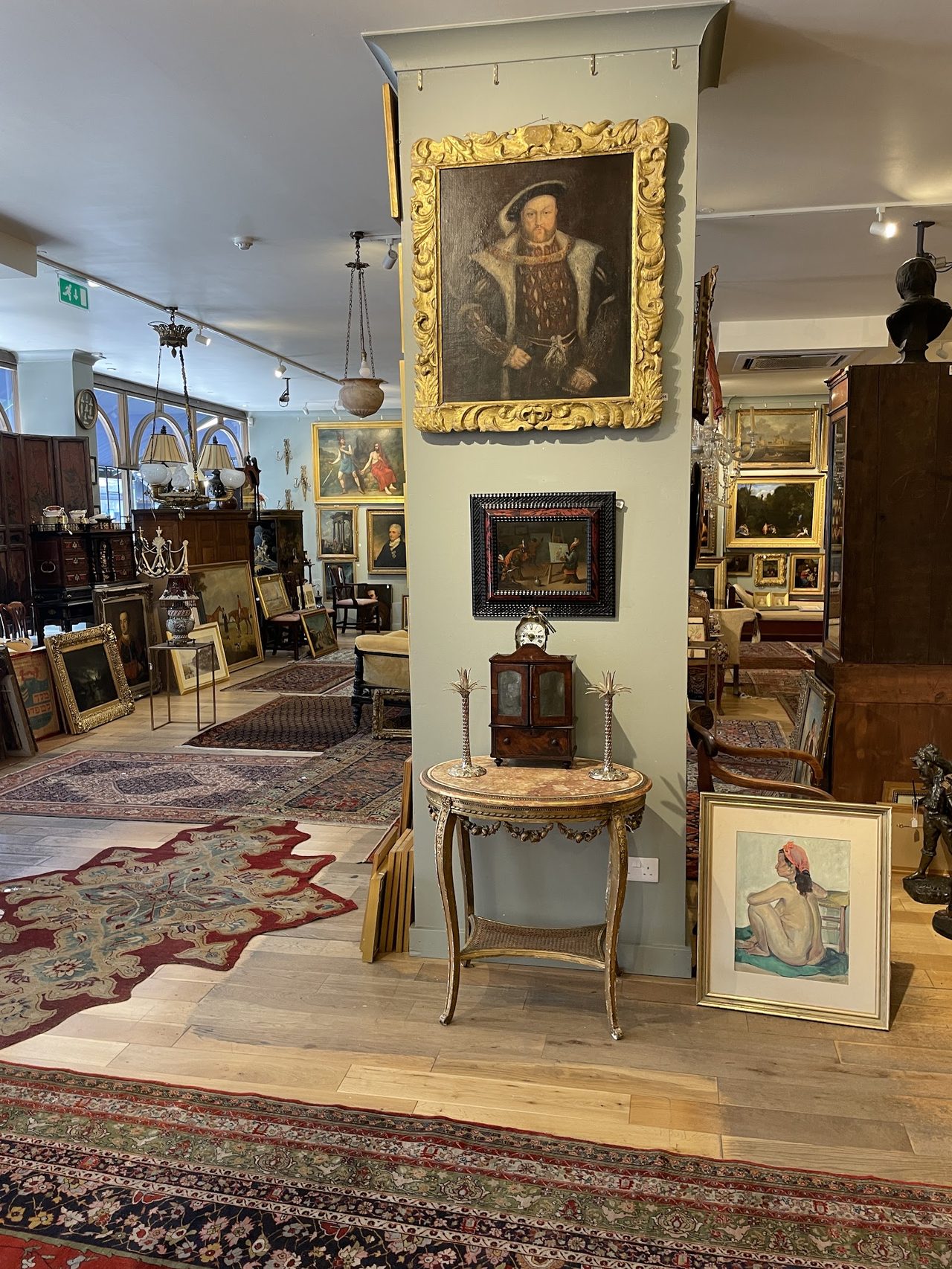 Sloane Street Auction Galleries