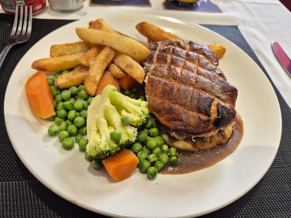 Smugglers Bar + Bistro
