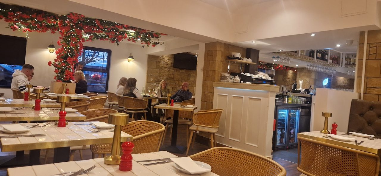 Sofia Hamilton Restaurant by Santa Lucia