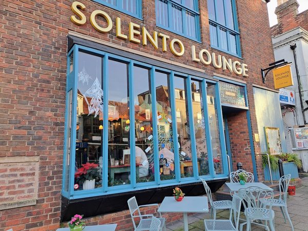 SOLENTO LOUNGE