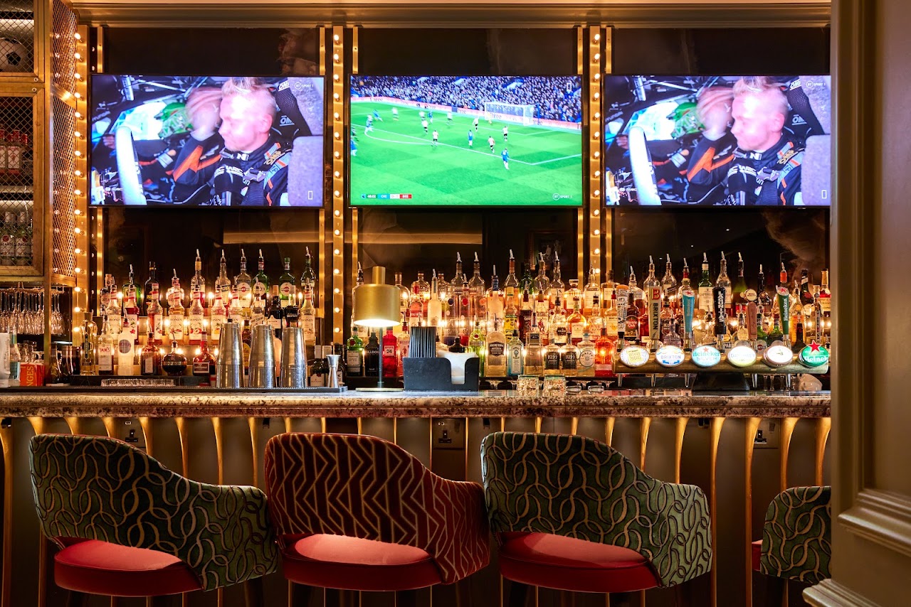 SOUND Cafe and Bar