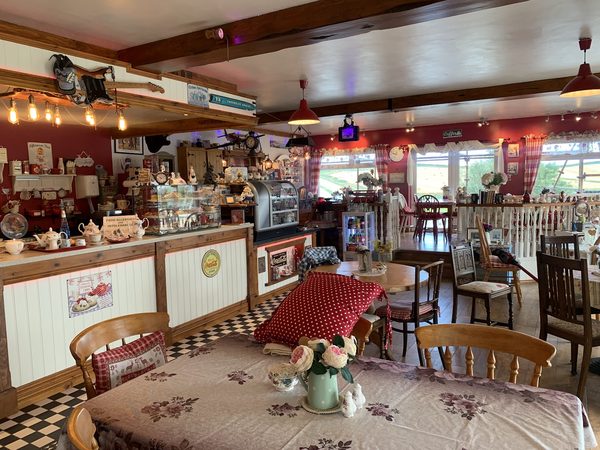 SPRING COTTAGE CRAFTS AT THE POTTING SHED