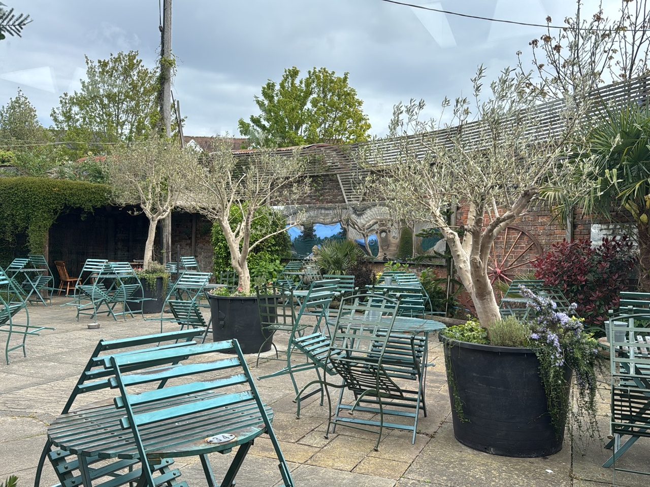 Standard Quay Tea Room / The Secret Garden Cafe