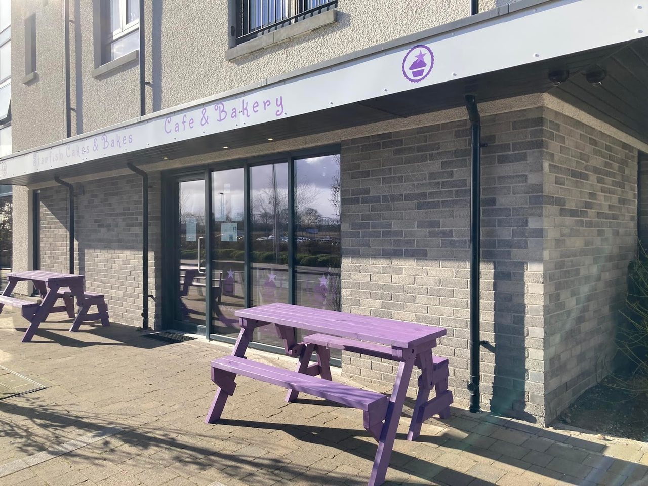Starfish Cakes & Bakes Cafe & Bakery