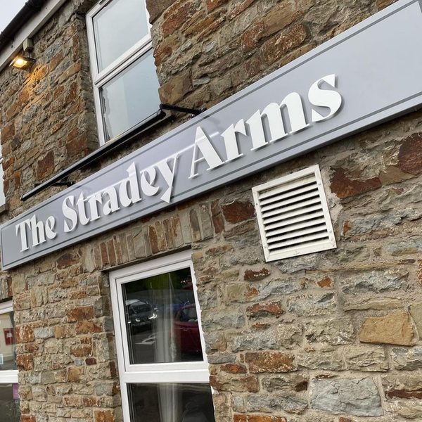Stradey Arms (Bwyd o'r Galon)