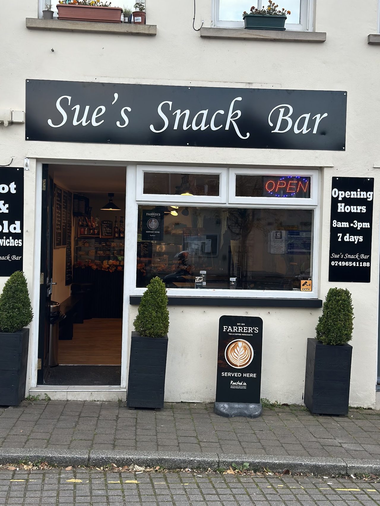 Sue's Snack Bar