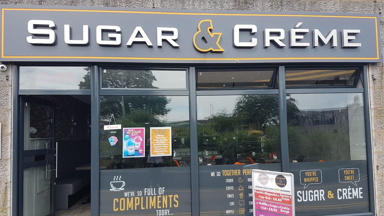 SUGAR SKULLS & CREAM