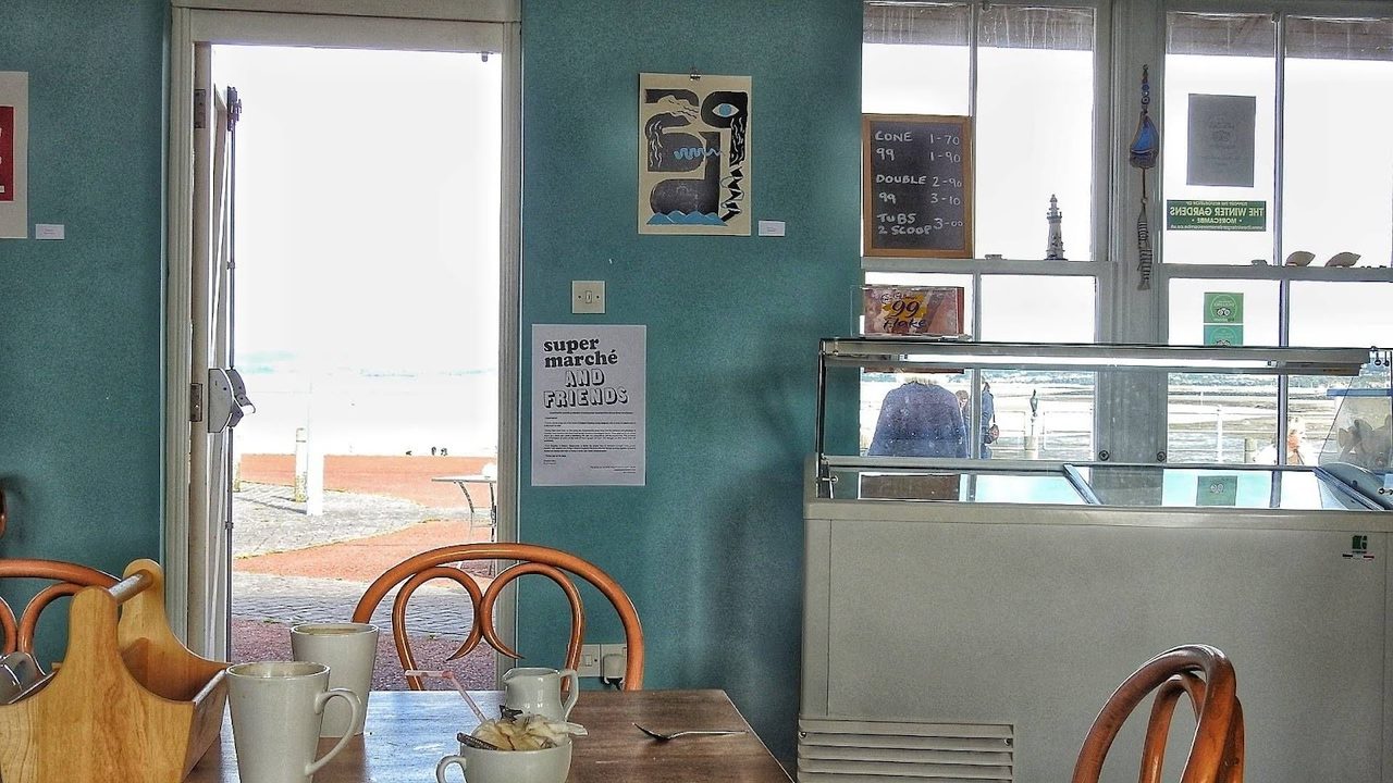 Sunsets Cafe