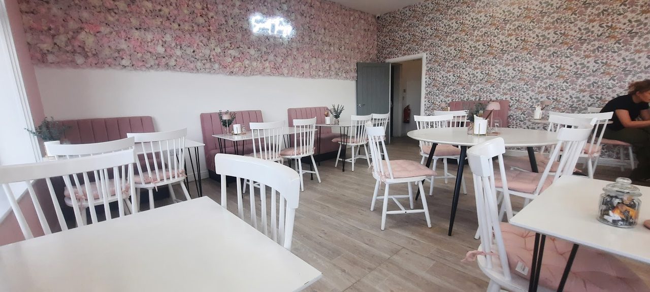 SWEET THINGS CAFE