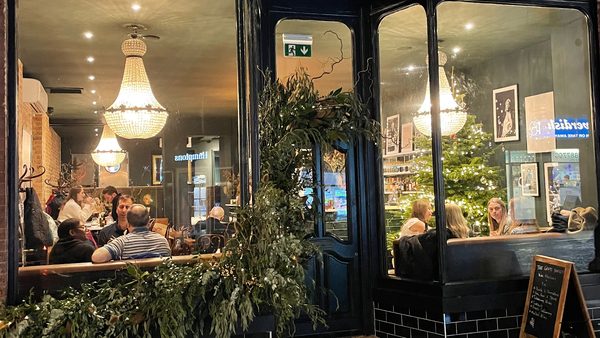 Swirl Winebar