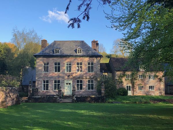 Tan House Newland