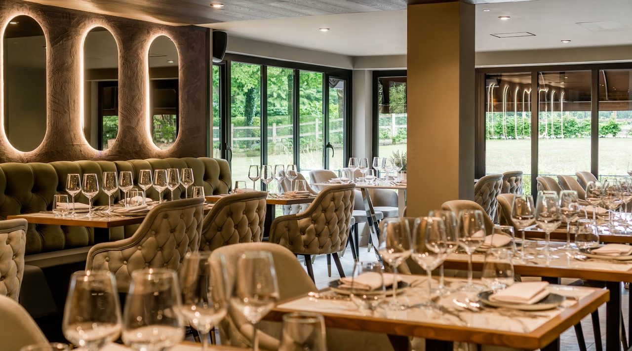 Tanishq Restaurant & Bar