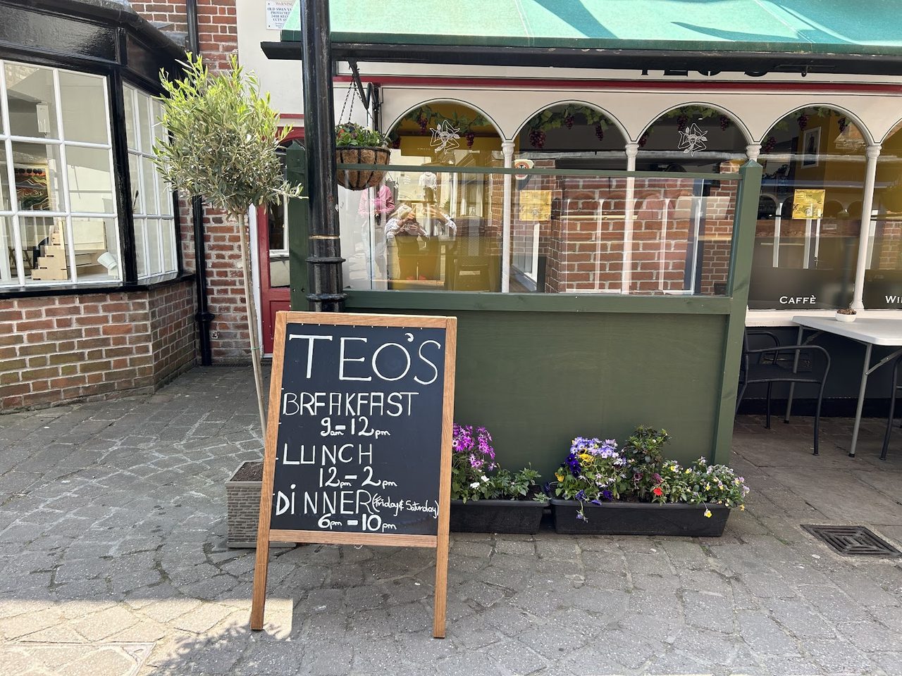 Teo's Caffe & Bistro Limited
