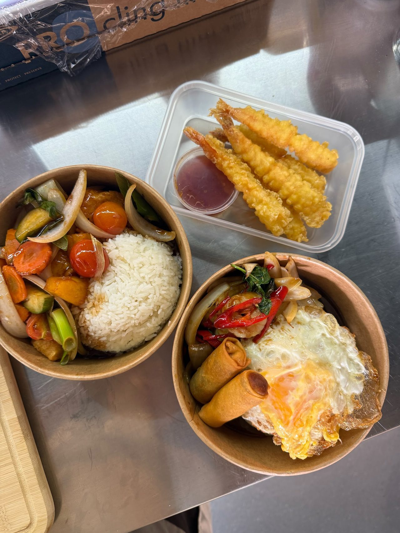 THAI TREAT FOOD STALL