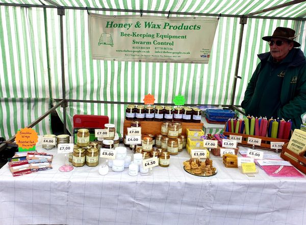 The Beehive, Deli on the Green