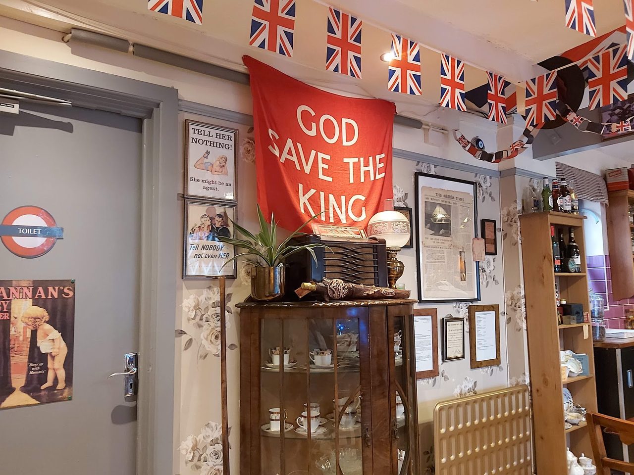 The Blitz Tearoom And Jazz Lounge