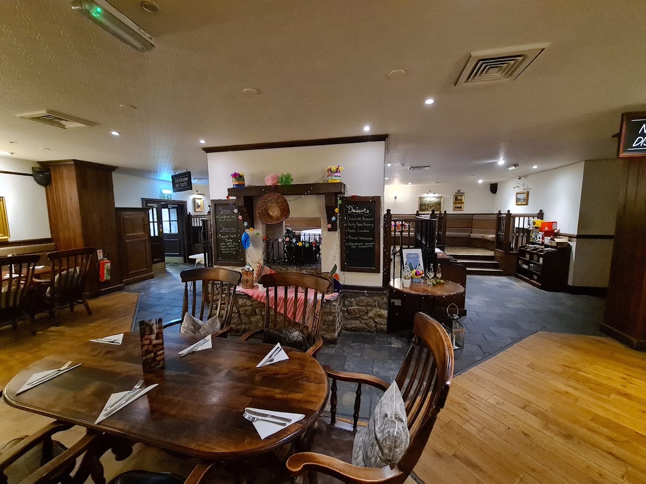 The Broadstraik Inn