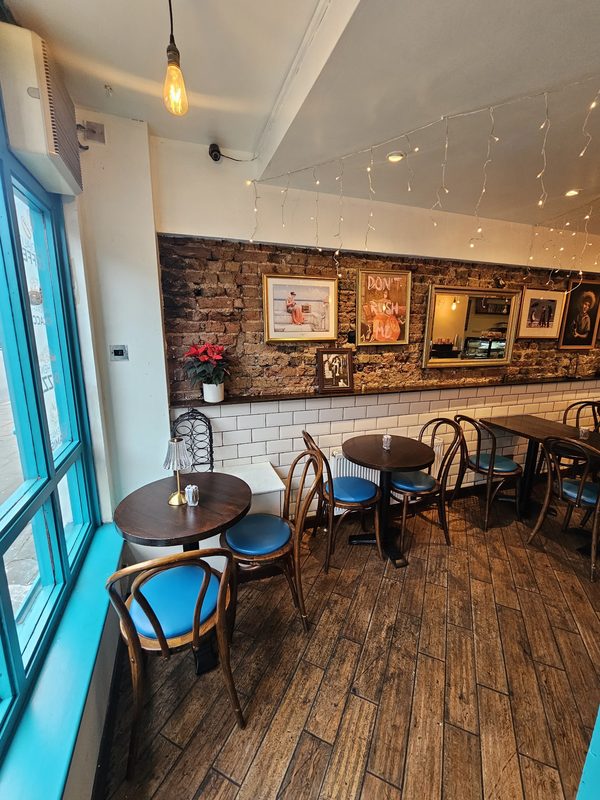 The Broadway Cafe