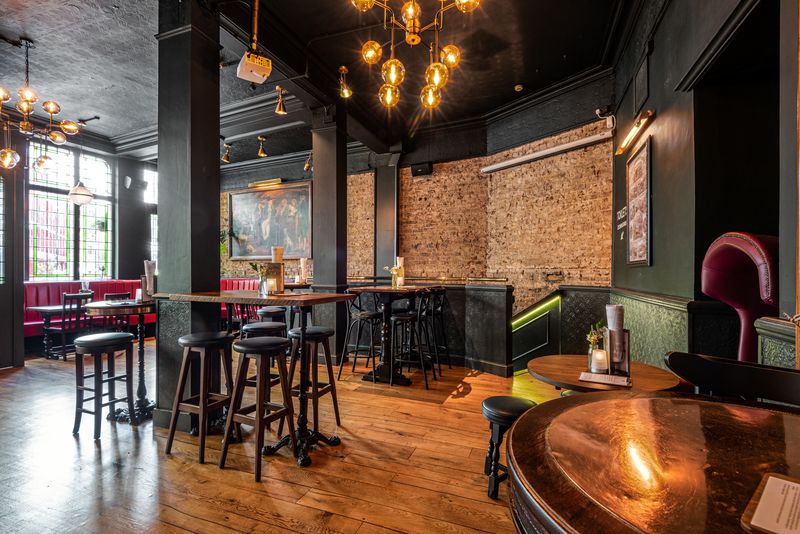 The Castle Farringdon