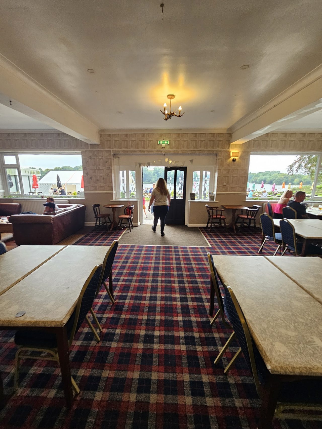 The Dam Bar & Grill
