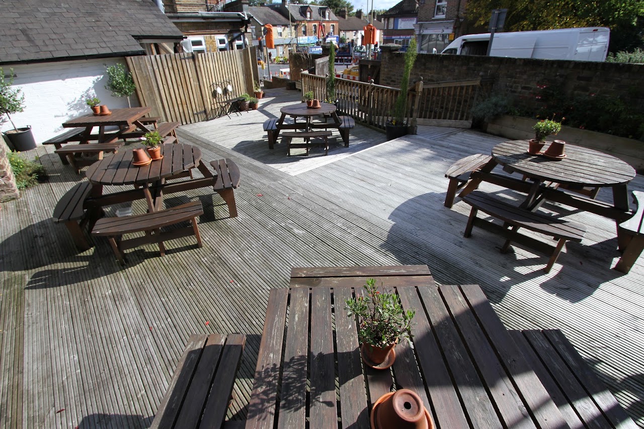 The Estcourt Arms