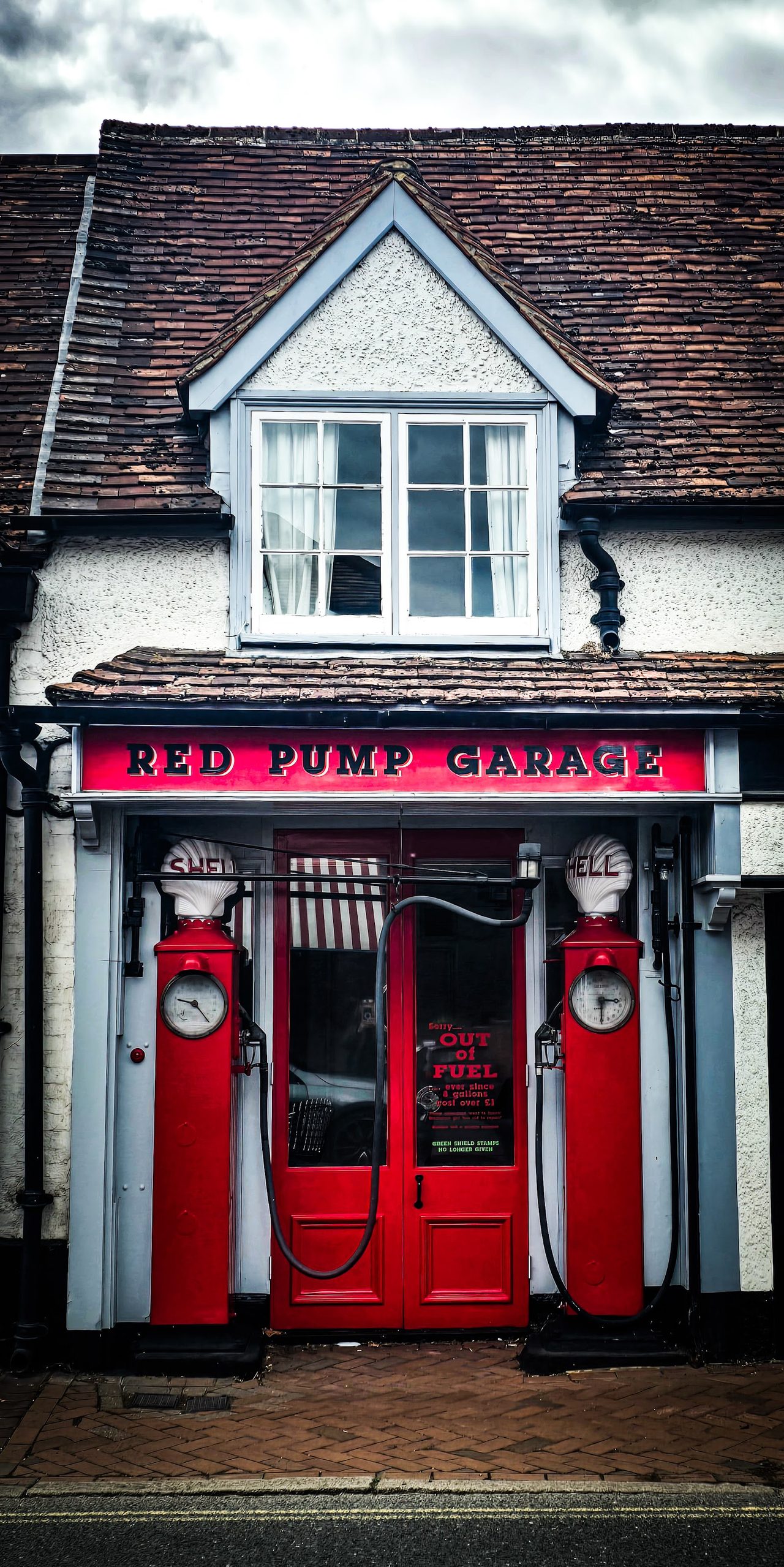 The Filling-station