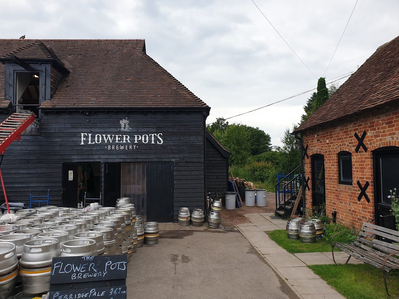 The Flower Pots Inn