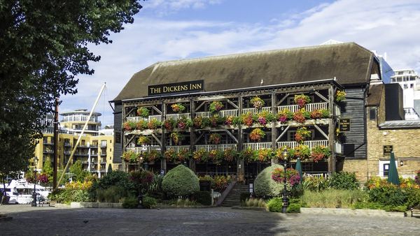 The Grill at the Dickens Inn