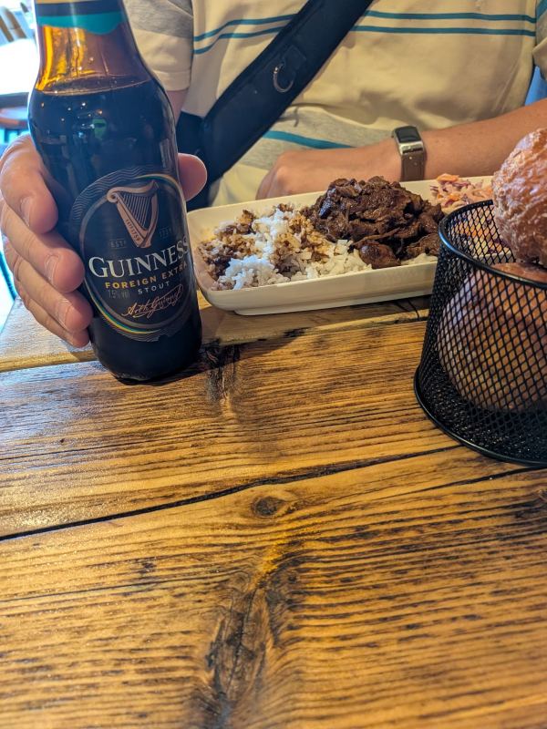 The Grubz Lounge