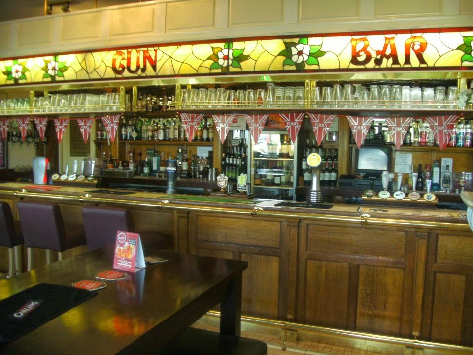 The Gun Pub & Golzar Restaurant