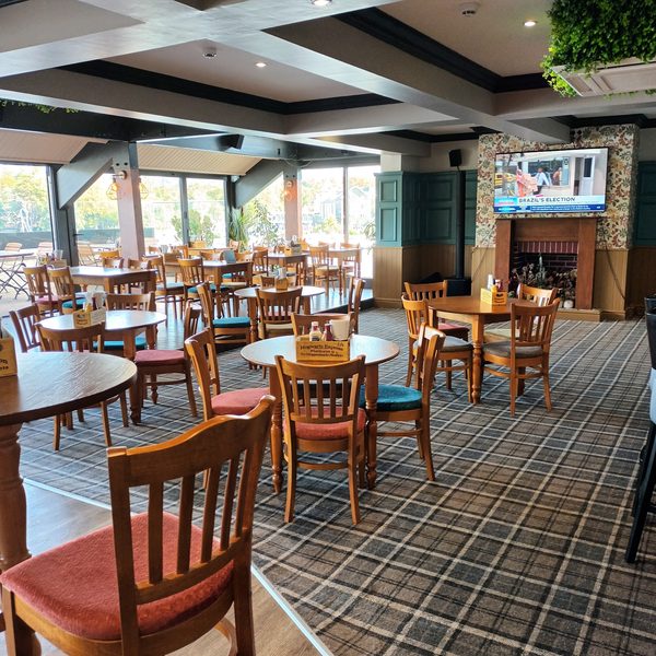 The Lake View Bar and Grill