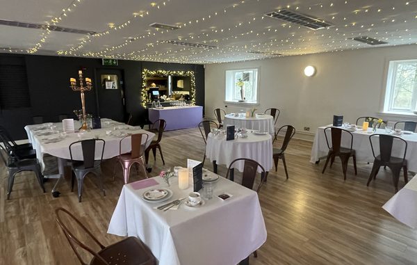 The Lamppost Cafe