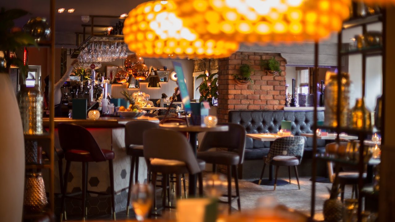 The Long House (Buzzworks Ltd)
