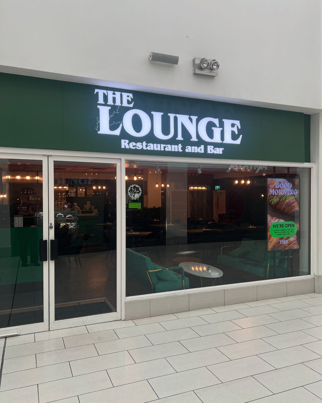 The Lounge Restaurant And Bar