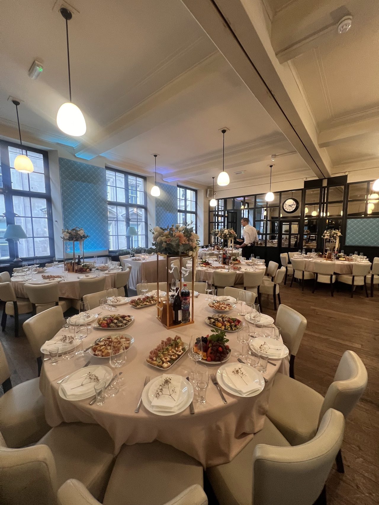 The Mercer Restaurant At Threadneedles Hotel