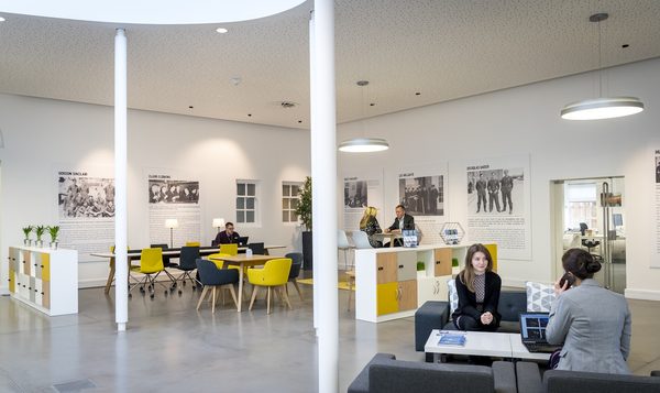 The Mess Café