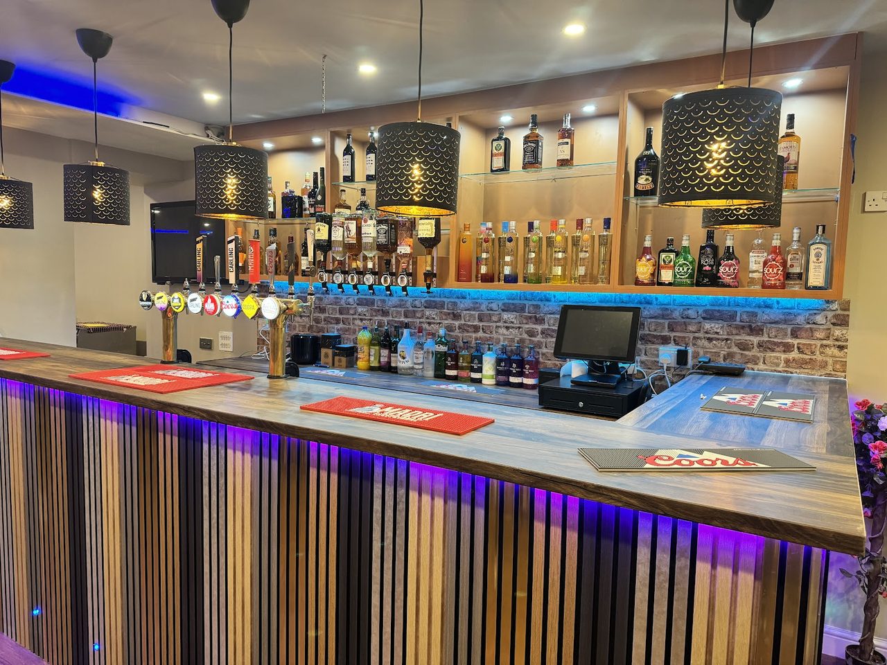 The Mountain Bar And Grill