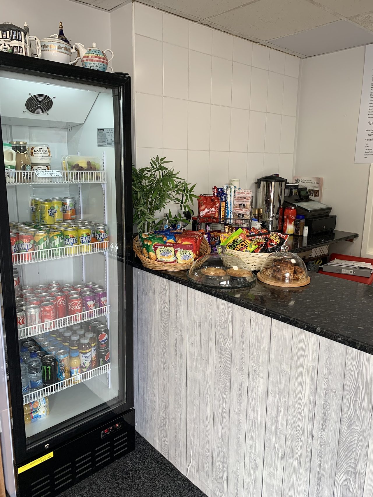 The New Tea Pot Café