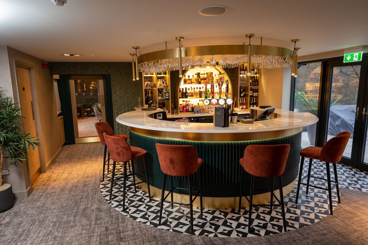 The Oak House Restaurant & The Venue