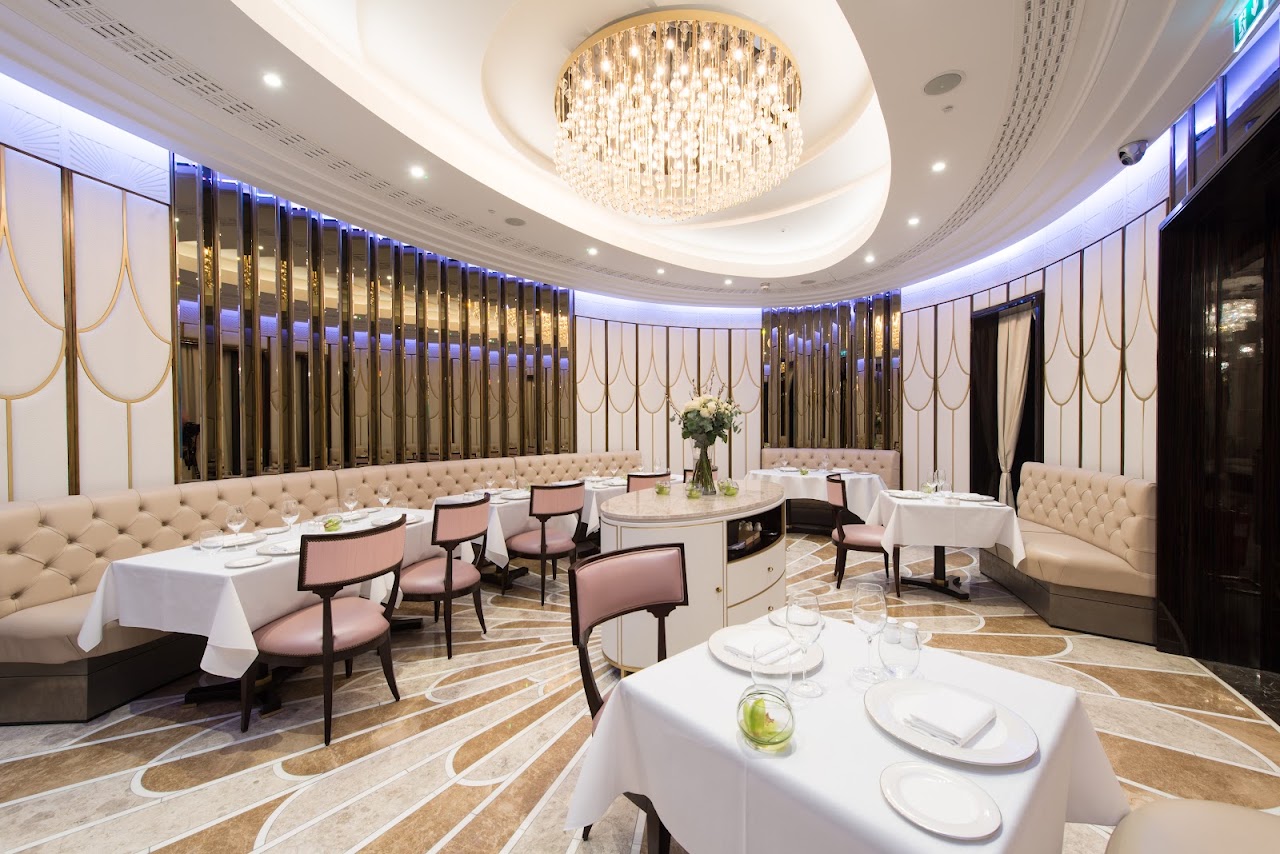 The Oval Restaurant at The Wellesley London