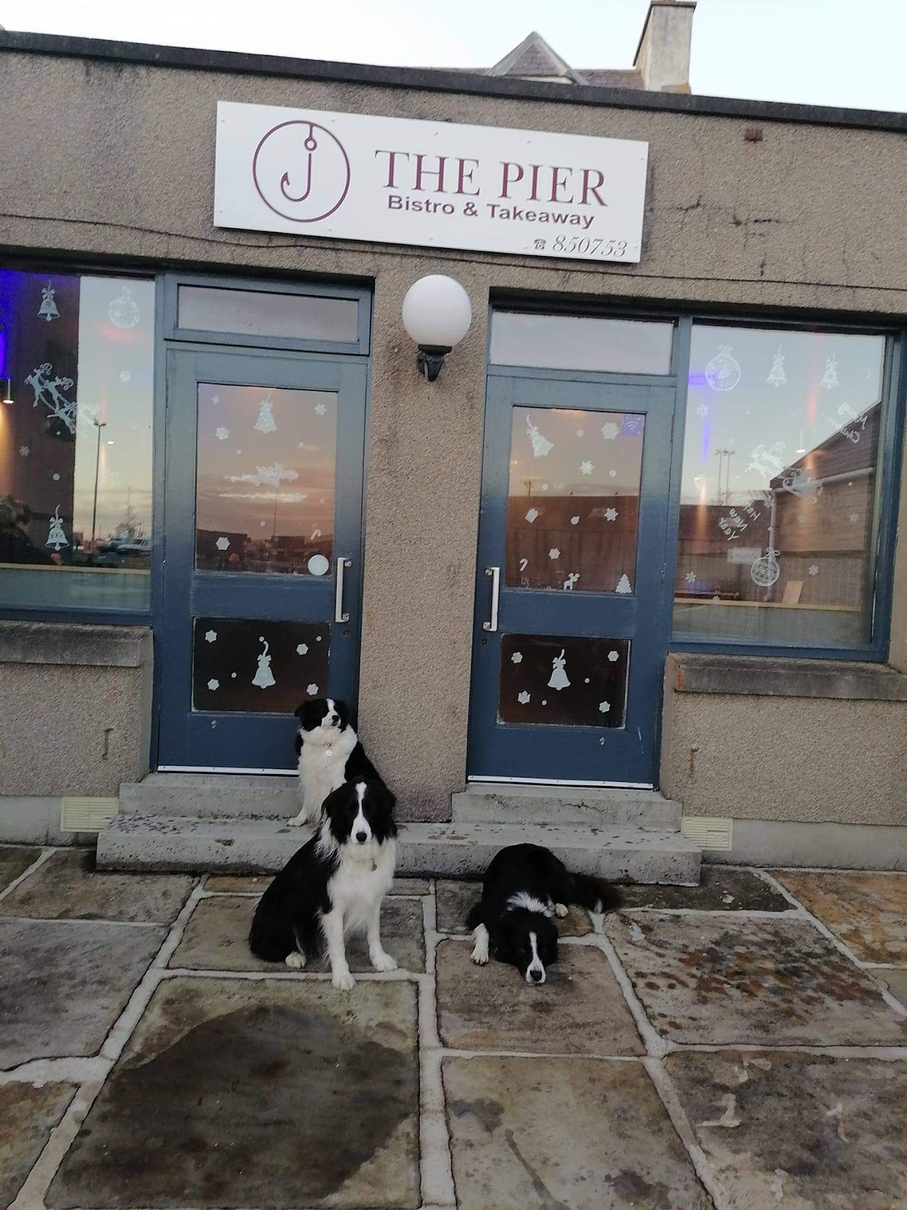 The Pier Bistro and Takeaway
