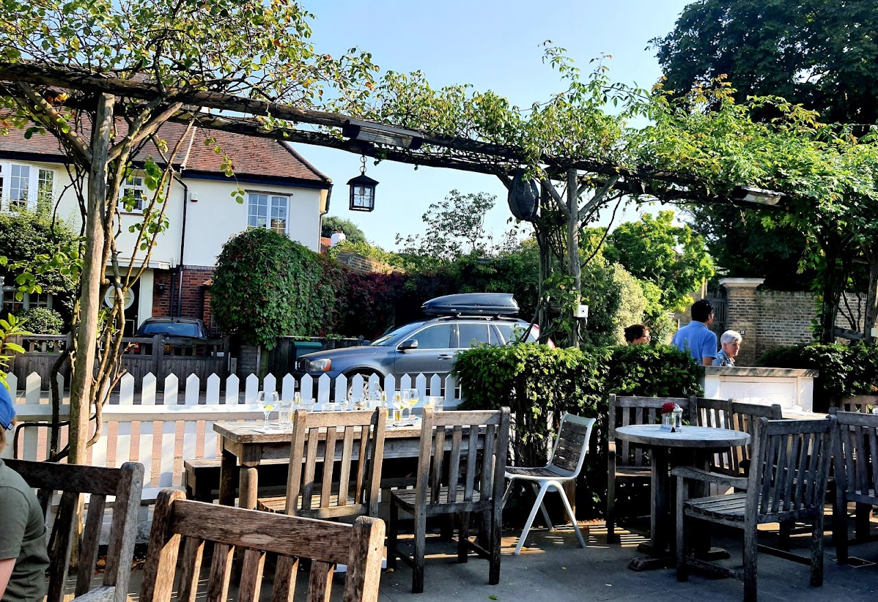 The Plough - East Sheen
