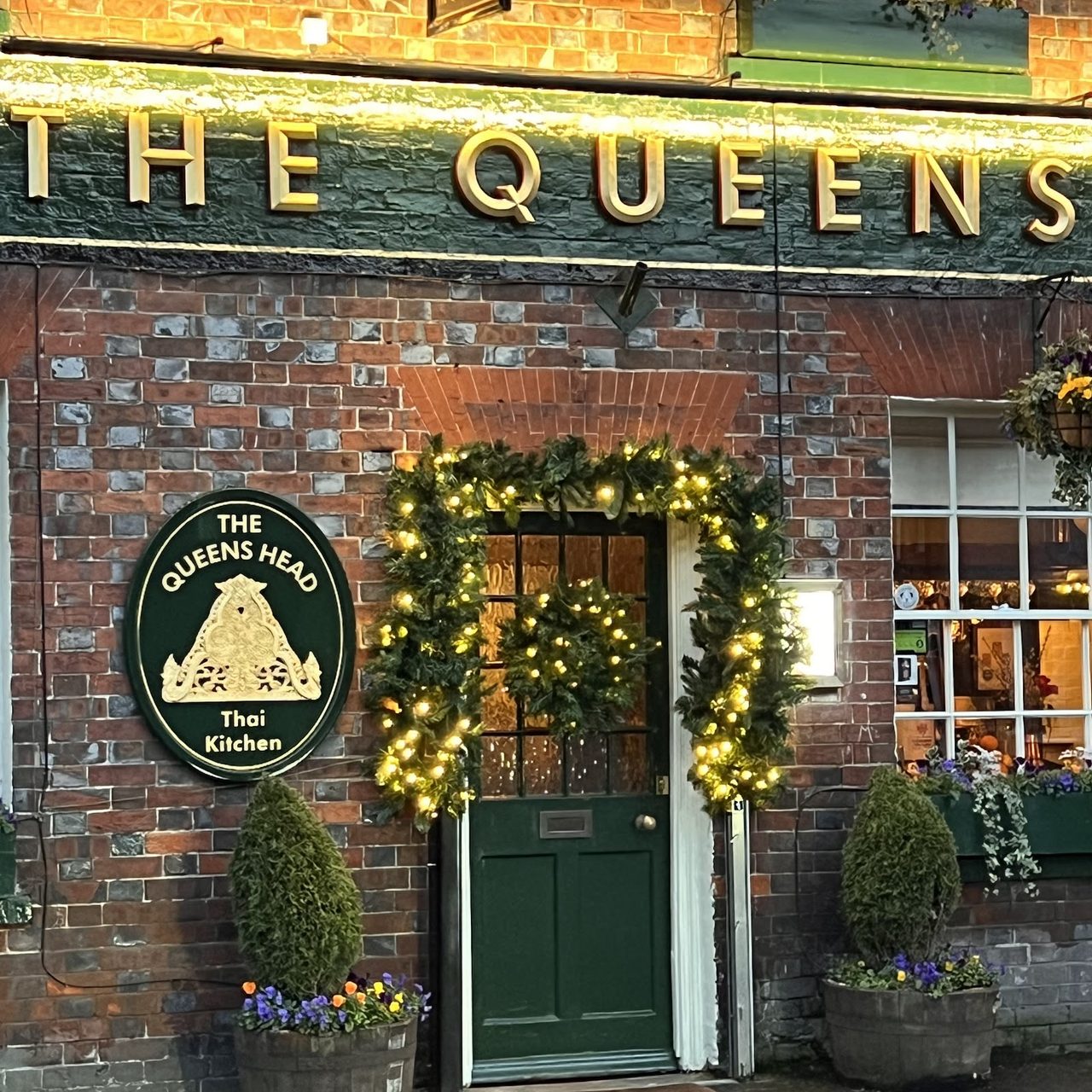 The Queens Head (Thai Kitchen)