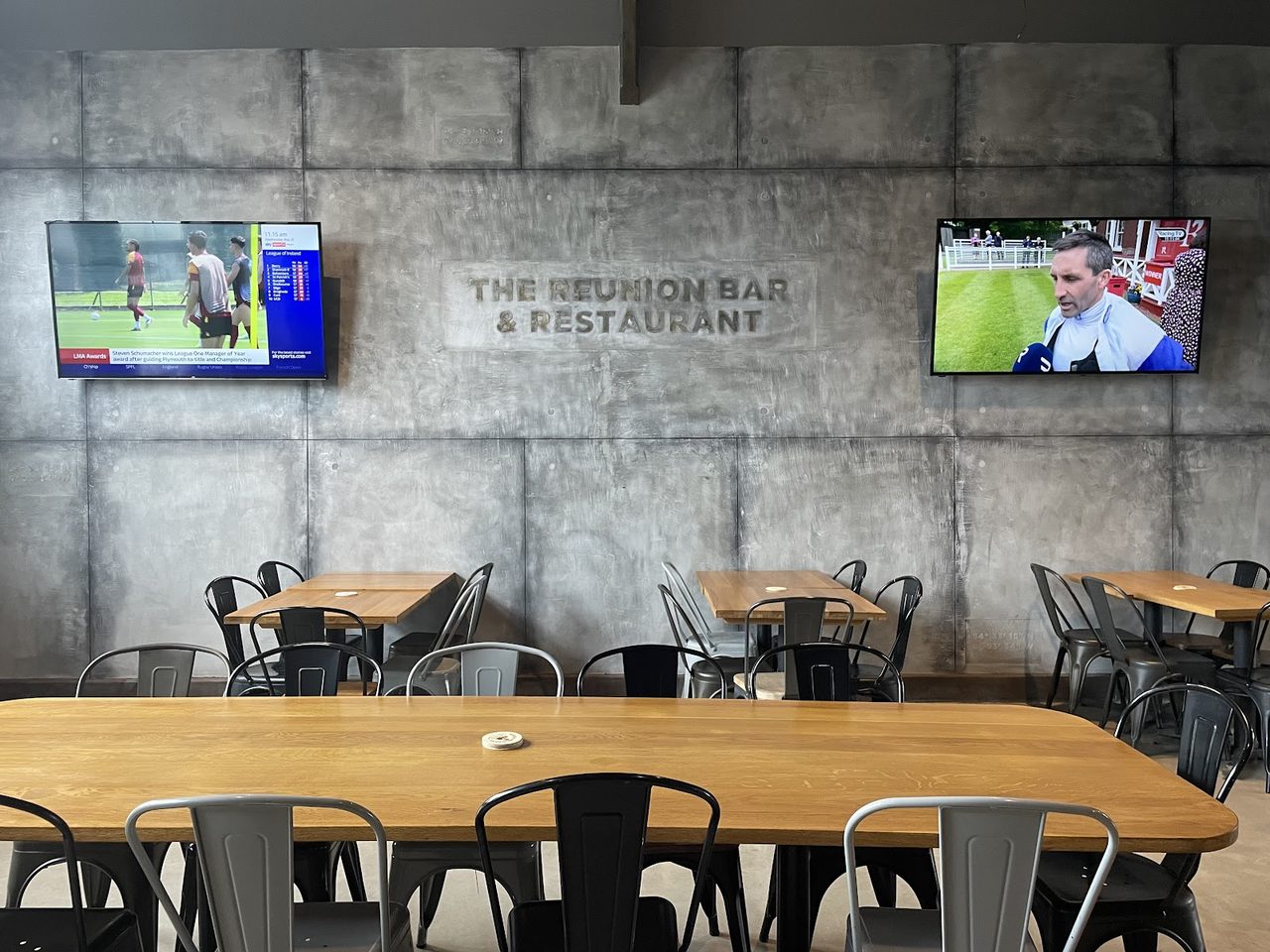 The Reunion Bar and Restaurant