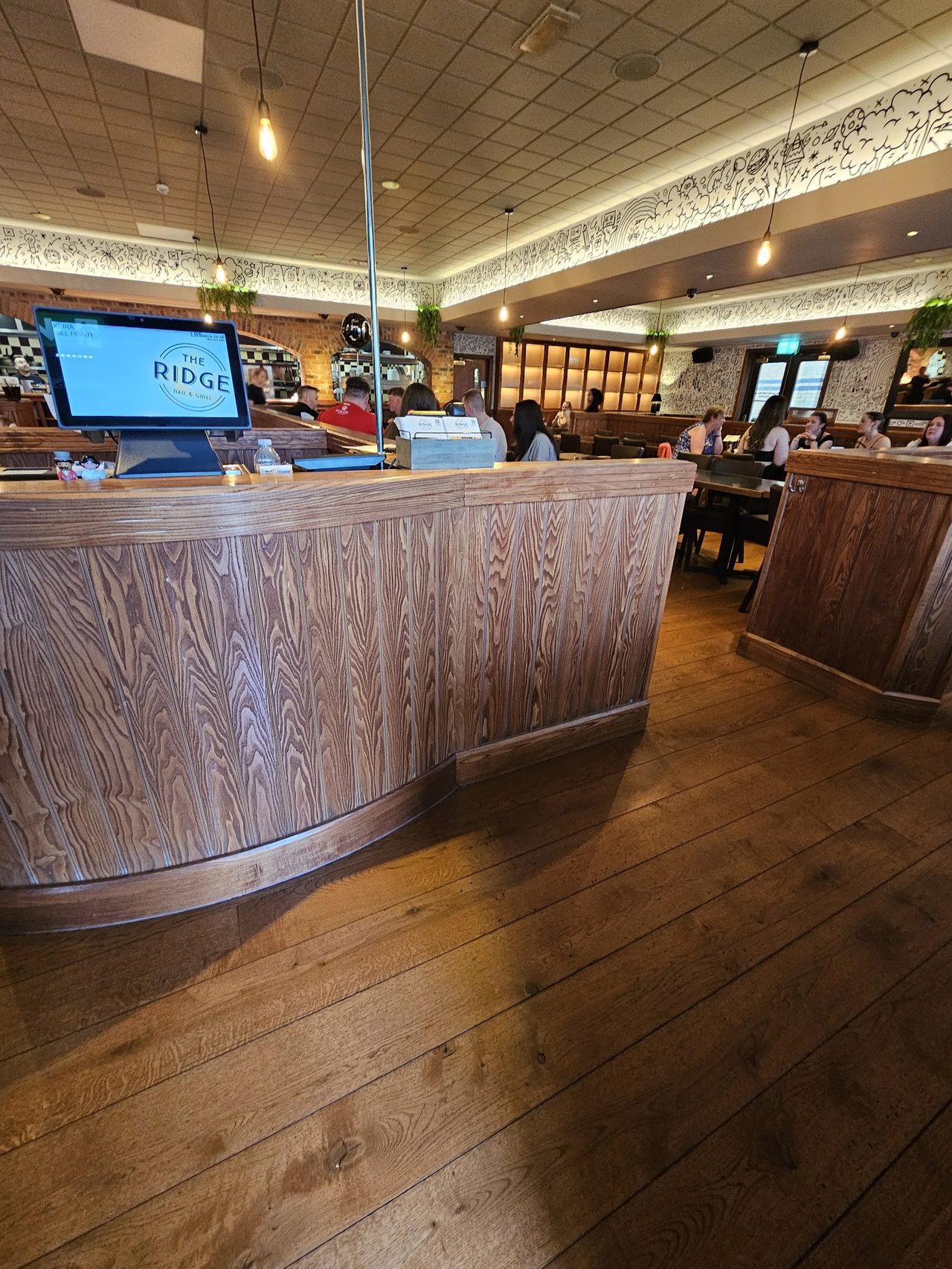 The Ridge Bar And Grill