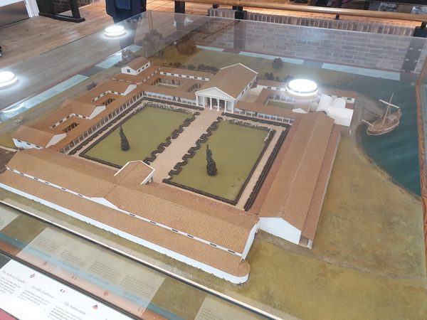 The Roman Kitchen