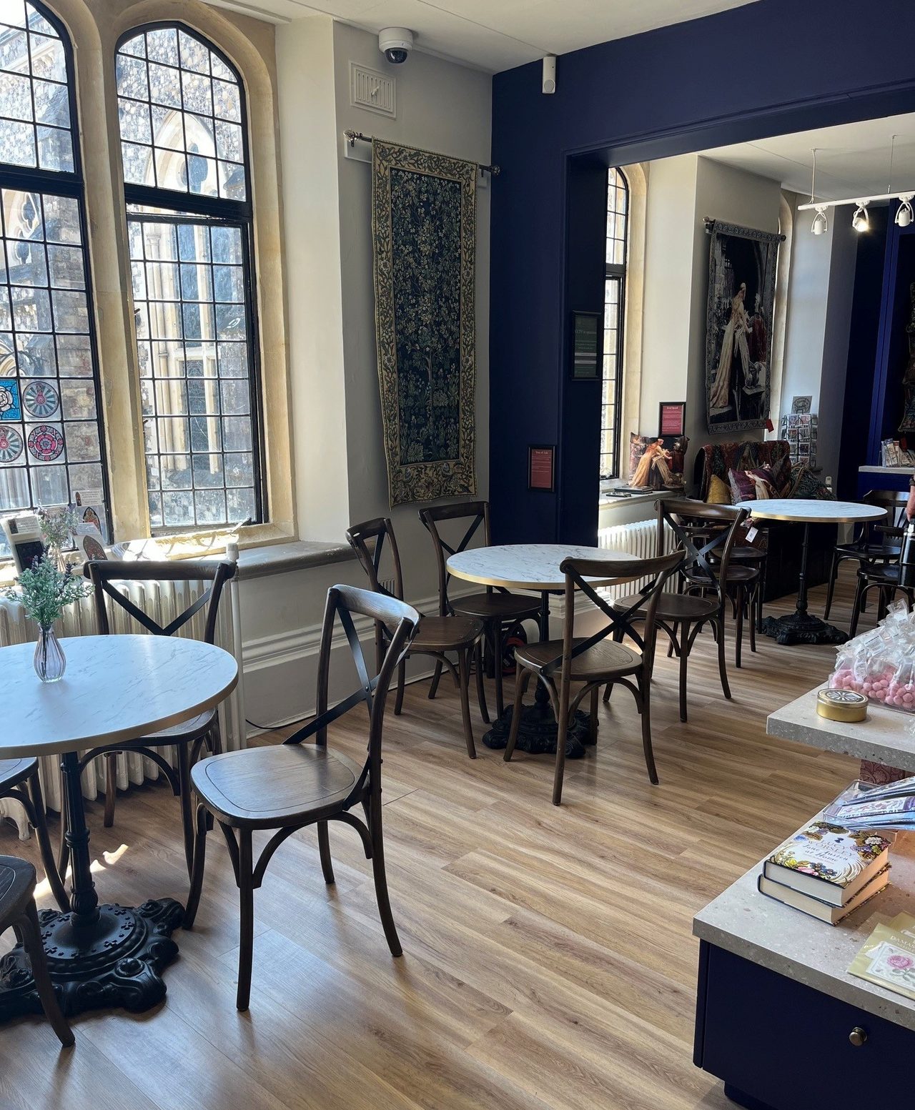 The Round Table Café & Gift Shop And Events Bar